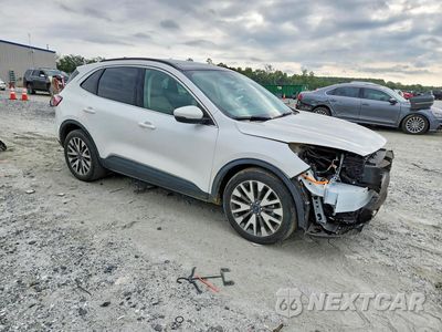 Czwarte zdjęcie samochodu z boku: 2020 FORD ESCAPE TITANIUM VIN:1FMCU0DZ1LUC54660 - miniatura