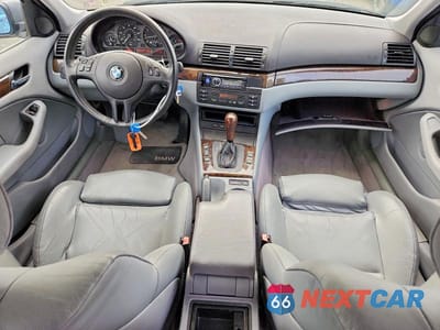 Zdjęcie 8 z 13 samochodu: 2003 BMW 3ER XIT VIN:WBAEP33433PF02174 - miniatura