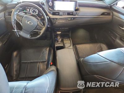 Zdjęcie 8 z 12 samochodu: 2019 LEXUS ES 300H VIN:58AB21B16KU002169 - miniatura
