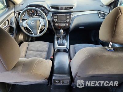 Zdjęcie 8 z 12 samochodu: 2016 NISSAN ROGUE S VIN:KNMAT2MV6GP660784 - miniatura