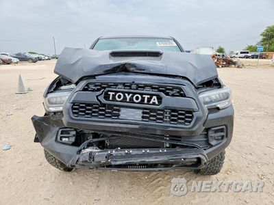 Piąte zdjęcie samochodu w środku: 2022 TOYOTA TACOMA TRD PRO VIN:3TYCZ5AN7NT067973 - miniatura