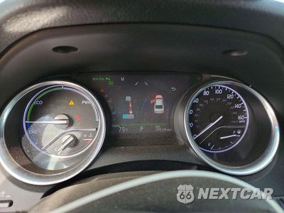 Zdjęcie 9 z 12 samochodu: 2018 TOYOTA CAMRY HYBRID XLE VIN:4T1B21HKXJU003606 - miniatura