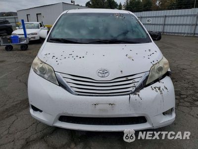 Piąte zdjęcie samochodu w środku: 2016 TOYOTA SIENNA LE VIN:5TDKK3DC6GS727563 - miniatura