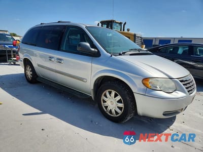 Czwarte zdjęcie samochodu z boku: 2006 CHRYSLER TOWN & COUNTRY TOURING VIN:2A4GP54L76R772015 - miniatura