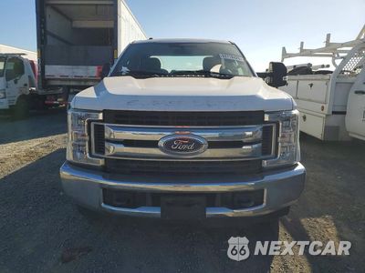 Piąte zdjęcie samochodu w środku: 2019 FORD F250 SUPER DUTY VIN:1FT7W2A61KED76112 - miniatura