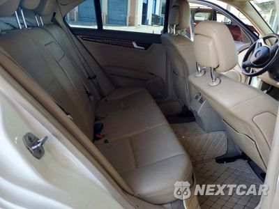 Zdjęcie 10 z 12 samochodu: 2012 MERCEDES-BENZ C 250 VIN:WDDGF4HB3CA671080 - miniatura
