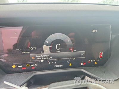 Zdjęcie 9 z 13 samochodu: 2024 GMC ACADIA DENALI VIN:1GKENRKSXRJ229856 - miniatura