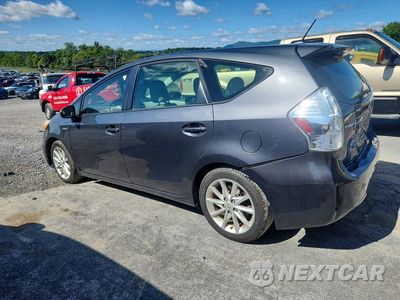 Drugie zdjęcie samochodu z przodu: 2013 TOYOTA PRIUS V FIVE VIN:JTDZN3EU7D3258672 - miniatura
