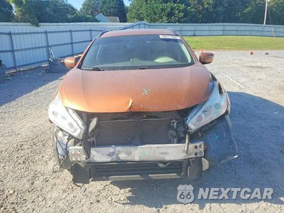 Piąte zdjęcie samochodu w środku: 2017 NISSAN MURANO SV VIN:5N1AZ2MG8HN140031 - miniatura