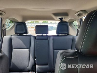 Zdjęcie 10 z 14 samochodu: 2018 TOYOTA RAV4 LIMITED VIN:JTMDFREVXJJ745410 - miniatura