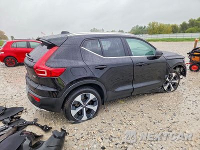 Trzecie zdjęcie samochodu z tyłu: 2023 VOLVO XC40 PLUS VIN:YV4L12UN2P2039292 - miniatura