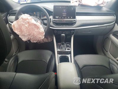 Zdjęcie 8 z 13 samochodu: 2024 JEEP COMPASS LATITUDE VIN:3C4NJDBN9RT581730 - miniatura