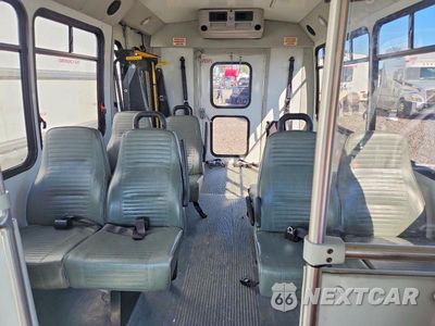 Zdjęcie 6 z 10 samochodu: 2017 FORD ECONOLINE E350 SUPER DUTY CUTAWAY VAN VIN:1FDEE3FS6HDC58606 - miniatura