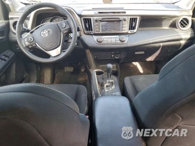 Zdjęcie 8 z 13 samochodu: 2015 TOYOTA RAV4 XLE VIN:2T3RFREV8FW328074 - miniatura