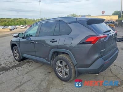 Drugie zdjęcie samochodu z przodu: 2022 TOYOTA RAV4 LE VIN:4T3MWRFV9NU063883 - miniatura