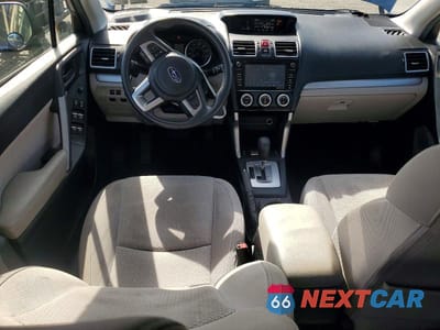 Zdjęcie 8 z 13 samochodu: 2017 SUBARU FORESTER 2.5I PREMIUM VIN:JF2SJAEC5HH405526 - miniatura
