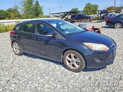 Czwarte zdjęcie samochodu z boku: 2013 FORD FOCUS SE VIN:1FADP3K23DL261033 - miniatura