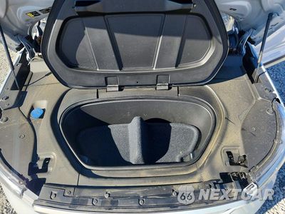 Zdjęcie 12 z 13 samochodu: 2022 VOLVO XC40 P8 RECHARGE ULTIMATE VIN:YV4ED3UB7N2684299 - miniatura
