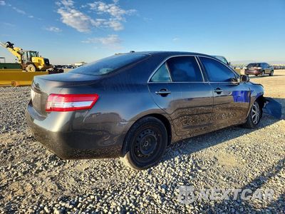 Trzecie zdjęcie samochodu z tyłu: 2010 TOYOTA CAMRY LE VIN:4T4BF3EK5AR011252 - miniatura