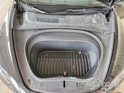 Zdjęcie 11 z 12 samochodu: 2026 TESLA MODEL 3 VIN:5YJ3E1EA7TF182744 - miniatura