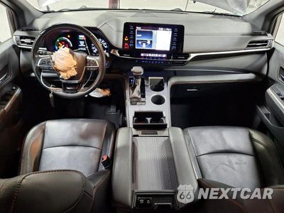 Zdjęcie 8 z 13 samochodu: 2021 TOYOTA SIENNA XSE VIN:5TDXRKEC1MS019775 - miniatura