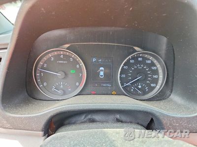 Zdjęcie 9 z 12 samochodu: 2018 HYUNDAI ELANTRA SEL VIN:KMHD84LF1JU489452 - miniatura