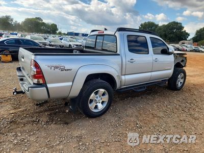 Trzecie zdjęcie samochodu z tyłu: 2013 TOYOTA TACOMA V6 VIN:5TFLU4EN2DX079522 - miniatura