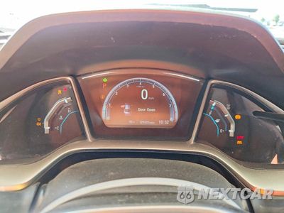 Zdjęcie 9 z 12 samochodu: 2018 HONDA CIVIC EX VIN:19XFC2F73JE037148 - miniatura