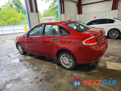 Drugie zdjęcie samochodu z przodu: 2010 FORD FOCUS SE VIN:1FAHP3FN1AW223025 - miniatura