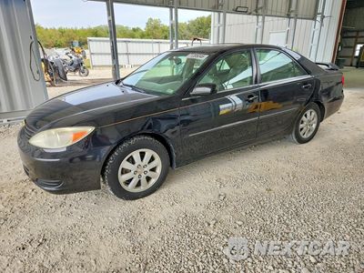 2002 TOYOTA CAMRY XLE V6 4T1BF32K82U032631 - główne zdjęcie licytacji z USA - miniatura