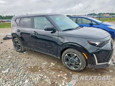 Czwarte zdjęcie samochodu z boku: 2025 KIA SOUL EX VIN:KNDJ33AU4S7951066 - miniatura