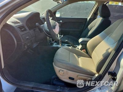 Zdjęcie 7 z 12 samochodu: 2010 FORD FUSION SE VIN:3FAHP0HA0AR265942 - miniatura