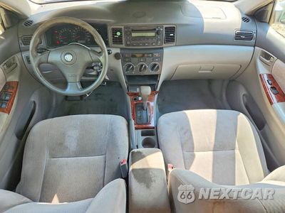 Zdjęcie 8 z 12 samochodu: 2005 TOYOTA COROLLA LE VIN:2T1BR30E25C325905 - miniatura