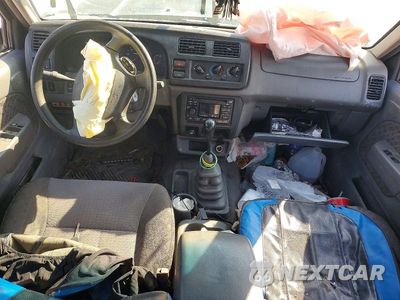 Zdjęcie 8 z 12 samochodu: 2000 NISSAN XTERRA XE-V6 VIN:5N1ED28T9YC502371 - miniatura