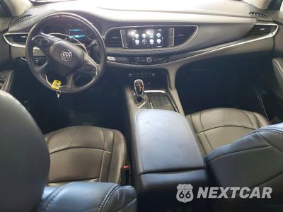Zdjęcie 8 z 13 samochodu: 2018 BUICK ENCLAVE ESSENCE VIN:5GAERBKW2JJ164159 - miniatura