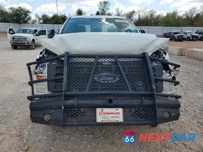 Piąte zdjęcie samochodu w środku: 2025 FORD F250 SUPER DUTY VIN:1FT8W2BTXSEE04319 - miniatura