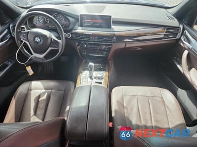 Zdjęcie 8 z 13 samochodu: 2017 BMW X5 XDR40E VIN:5UXKT0C31H0V97272 - miniatura