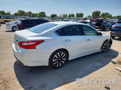 Trzecie zdjęcie samochodu z tyłu: 2017 NISSAN ALTIMA 2.5 SL VIN:1N4AL3AP2HC498274 - miniatura
