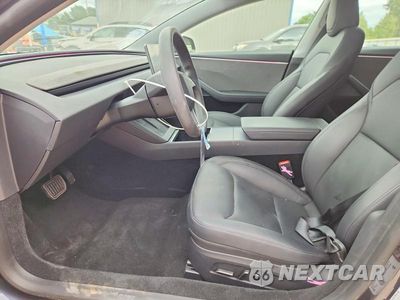 Zdjęcie 7 z 13 samochodu: 2025 TESLA MODEL 3 VIN:5YJ3E1EA5SF040357 - miniatura