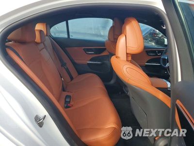 Zdjęcie 10 z 12 samochodu: 2025 MERCEDES-BENZ C 300 4MATIC VIN:W1KAF4HB7SR241543 - miniatura