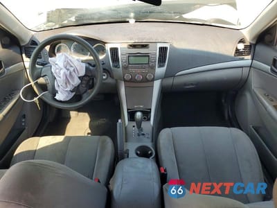 Zdjęcie 8 z 12 samochodu: 2010 HYUNDAI SONATA GLS VIN:5NPET4AC8AH583063 - miniatura