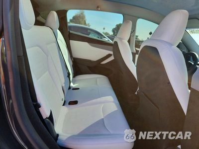 Zdjęcie 10 z 12 samochodu: 2026 TESLA MODEL Y VIN:7SAYGDEE3TF565779 - miniatura