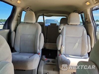 Zdjęcie 10 z 13 samochodu: 2016 TOYOTA SIENNA LE VIN:5TDKK3DC5GS761980 - miniatura