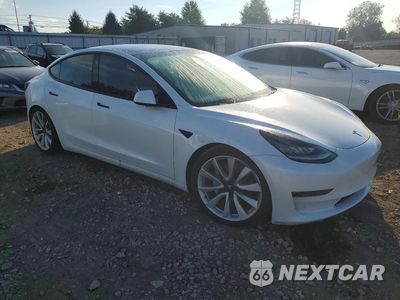 Czwarte zdjęcie samochodu z boku: 2019 TESLA MODEL 3 VIN:5YJ3E1EB7KF434127 - miniatura