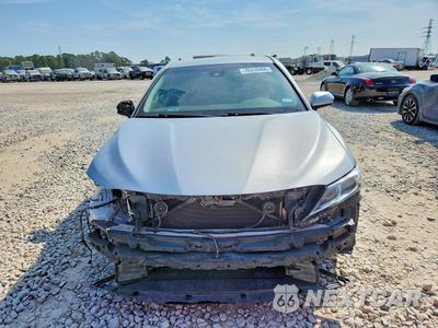 Piąte zdjęcie samochodu w środku: 2018 TOYOTA CAMRY L VIN:4T1B11HK7JU650404 - miniatura