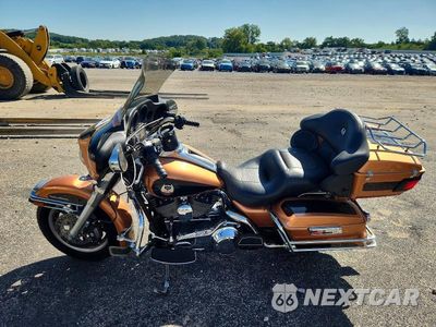 Trzecie zdjęcie samochodu z tyłu: 2008 HARLEY-DAVIDSON FLHTCUI 105TH ANNIVERSARY EDITION VIN:1HD1FC4488Y611679 - miniatura