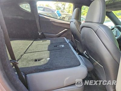 Zdjęcie 10 z 12 samochodu: 2026 TESLA MODEL Y VIN:7SAYGDEE7TA726955 - miniatura