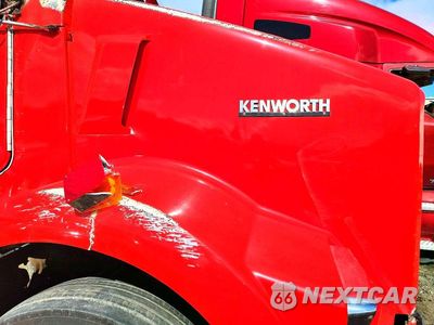 Zdjęcie 10 z 13 samochodu: 2004 KENWORTH T800 SEMI TRUCK VIN:3WKDDU9X94F066133 - miniatura