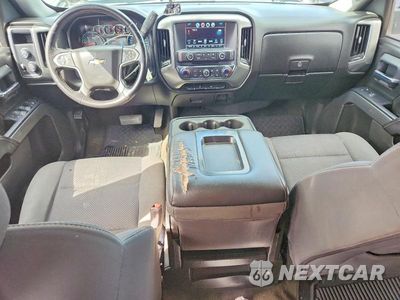 Zdjęcie 8 z 12 samochodu: 2018 CHEVROLET SILVERADO K1500 LT VIN:3GCUKREC7JG281830 - miniatura