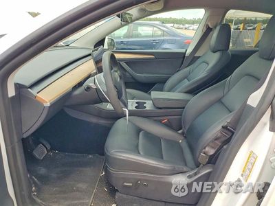 Zdjęcie 7 z 12 samochodu: 2025 TESLA MODEL Y VIN:7SAYGDED9SA352340 - miniatura